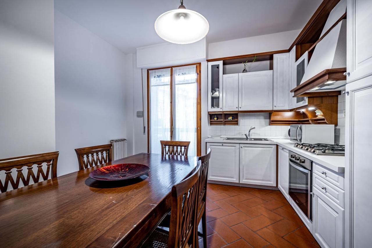 Yid Elegant Apt With Garage Флоренция Екстериор снимка